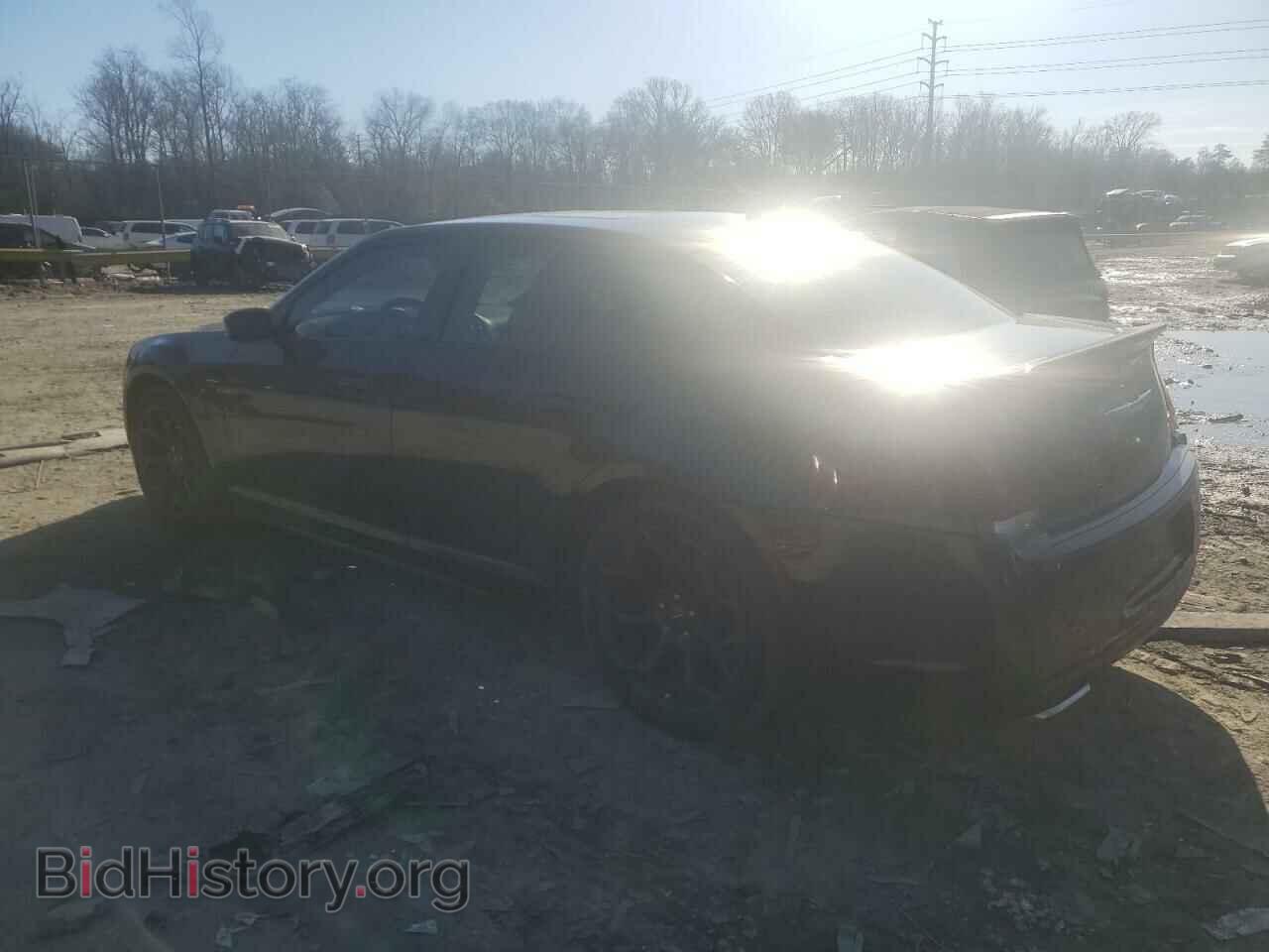 2019 CHRYSLER 300 - VIN: 2C3CCABG4KH683053 - Photo 2