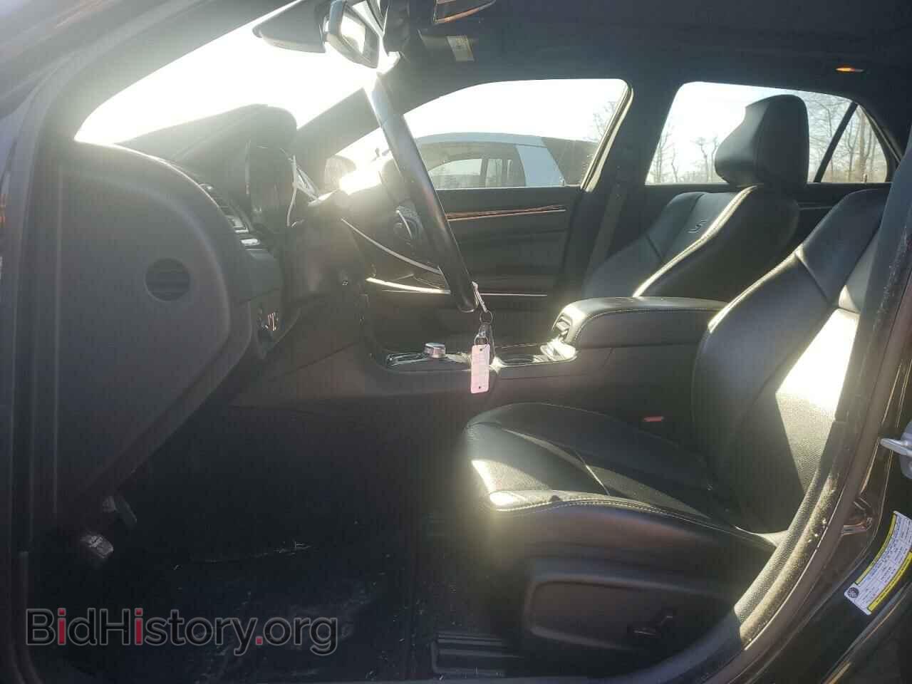 2019 CHRYSLER 300 - VIN: 2C3CCABG4KH683053 - Photo 7