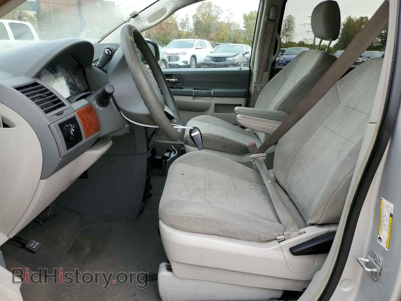 2008 CHRYSLER MINIVAN - VIN: 2A8HR44H58R623740 - Фото 7