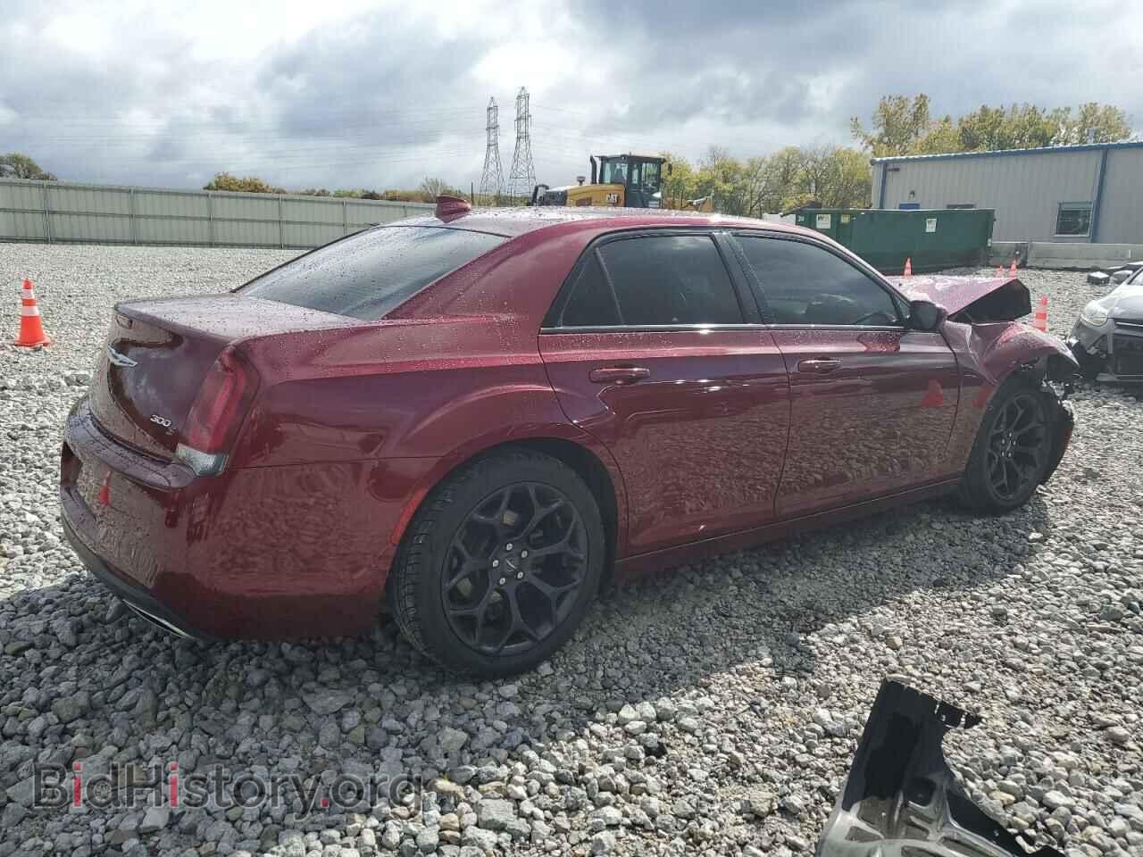 2019 CHRYSLER 300 - VIN: 2C3CCABGXKH589761 - Фото 3