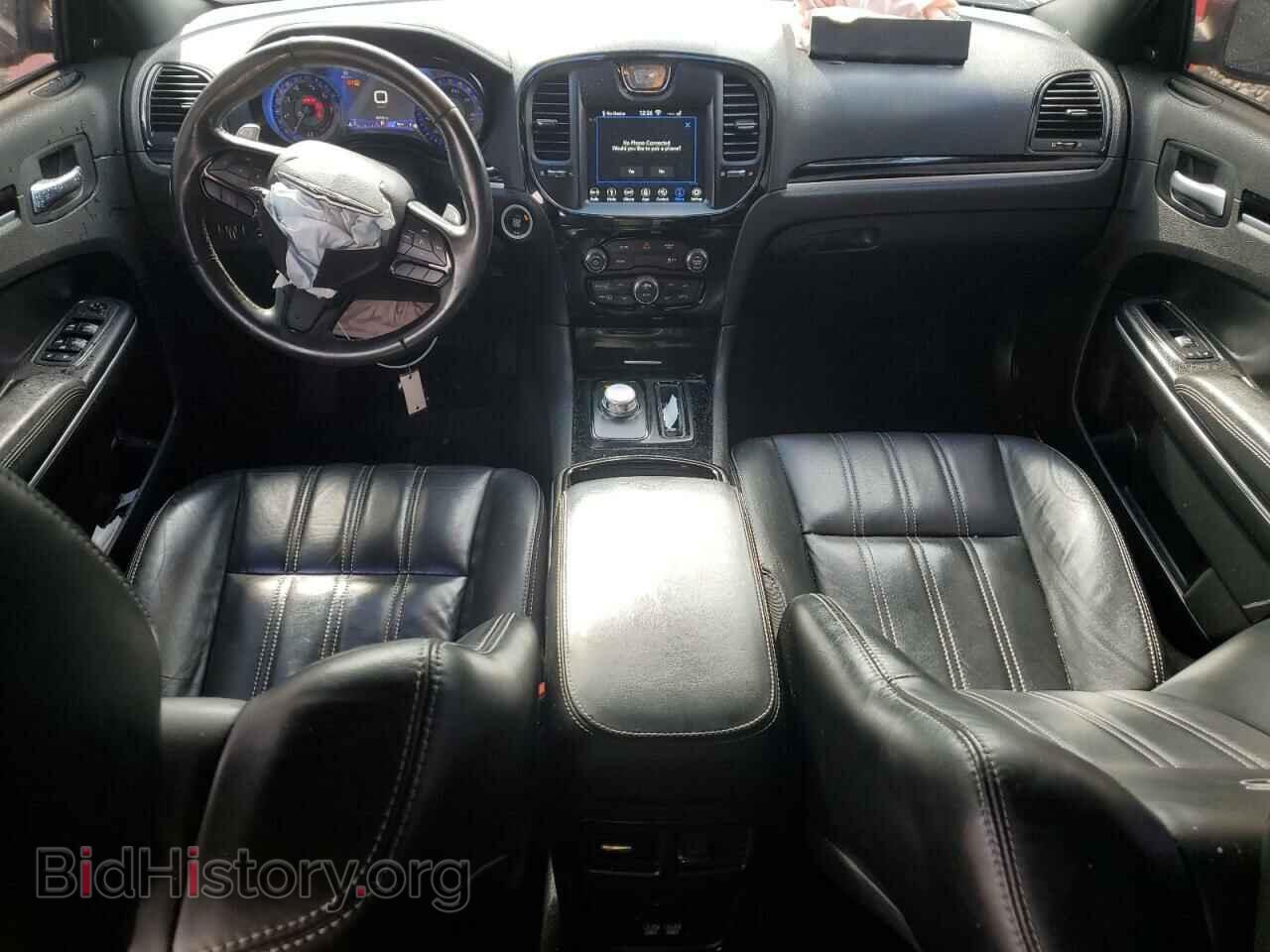 2019 CHRYSLER 300 - VIN: 2C3CCABGXKH589761 - Фото 8