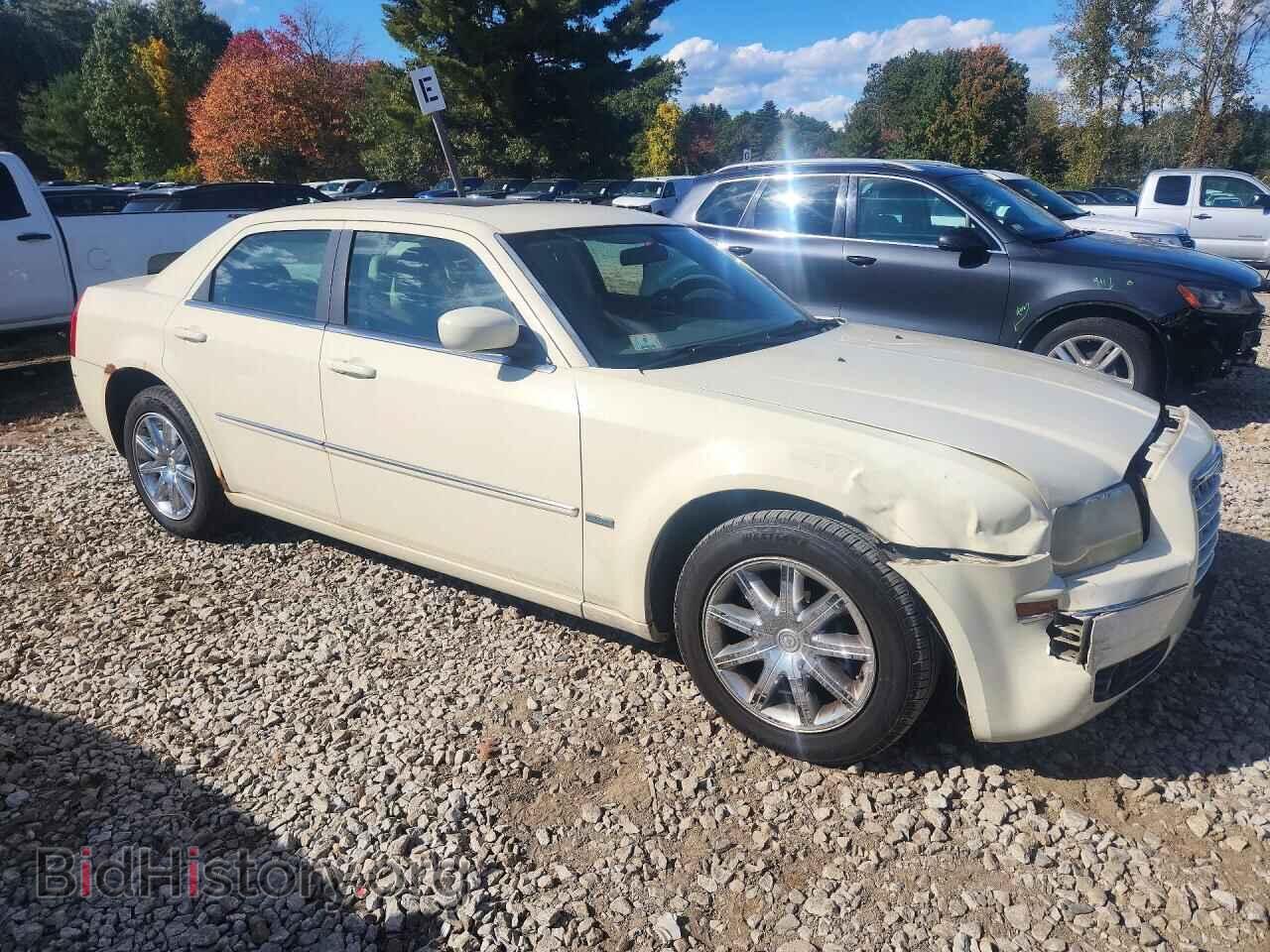 2009 CHRYSLER 300 - VIN: 2C3KA53V99H618005 - Photo 4