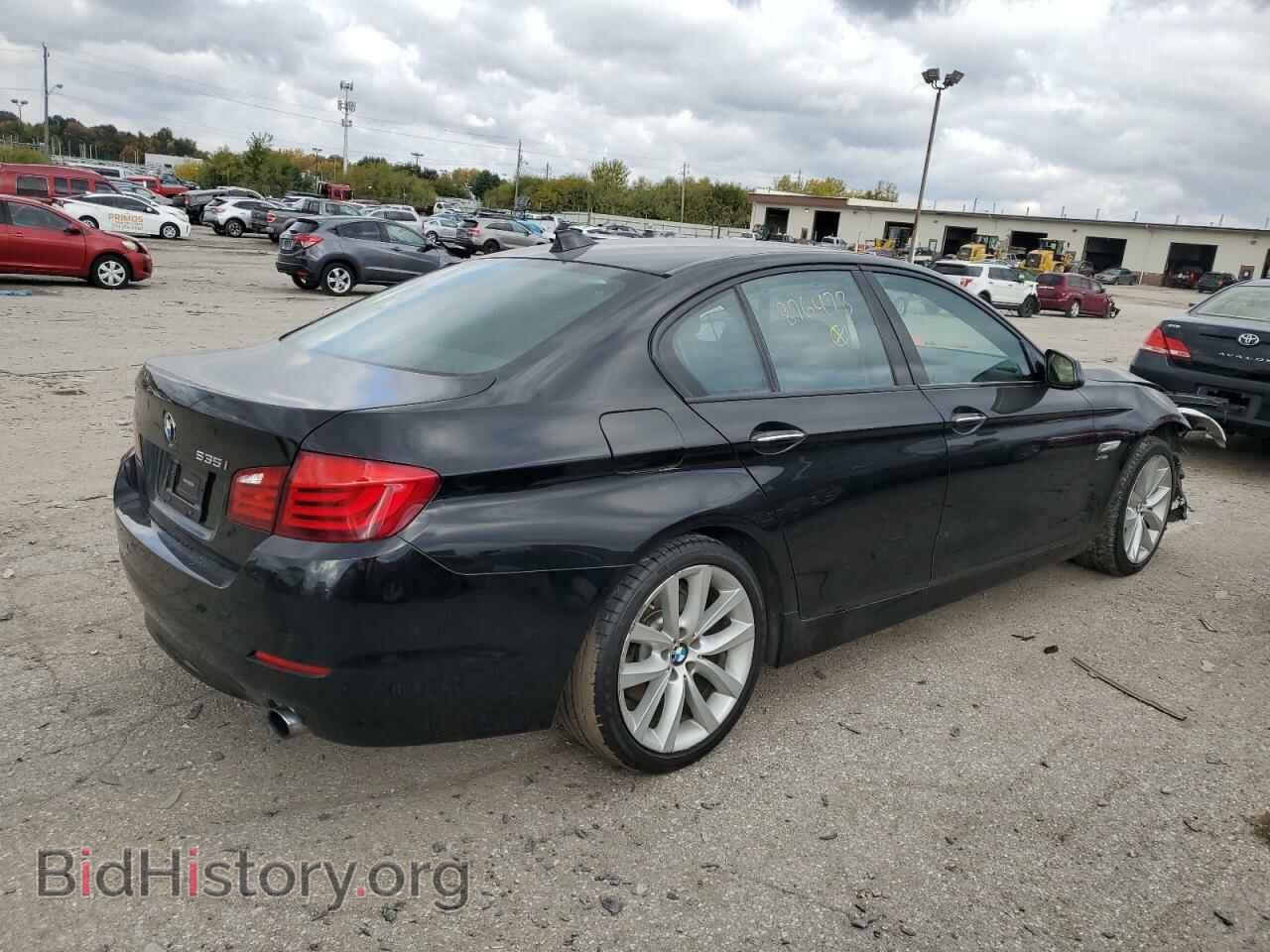 2011 BMW 5 SERIES - VIN: WBAFU7C58BC876473 - Фото 3