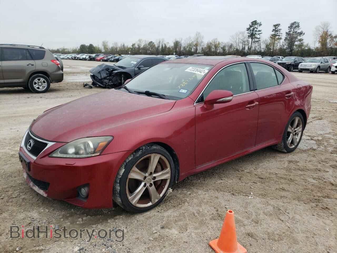 Photo JTHBE5C24B5028148 - LEXUS IS 2011