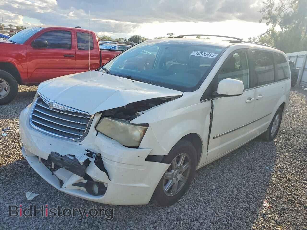 Photo 2A4RR5D1XAR337953 - CHRYSLER MINIVAN 2010