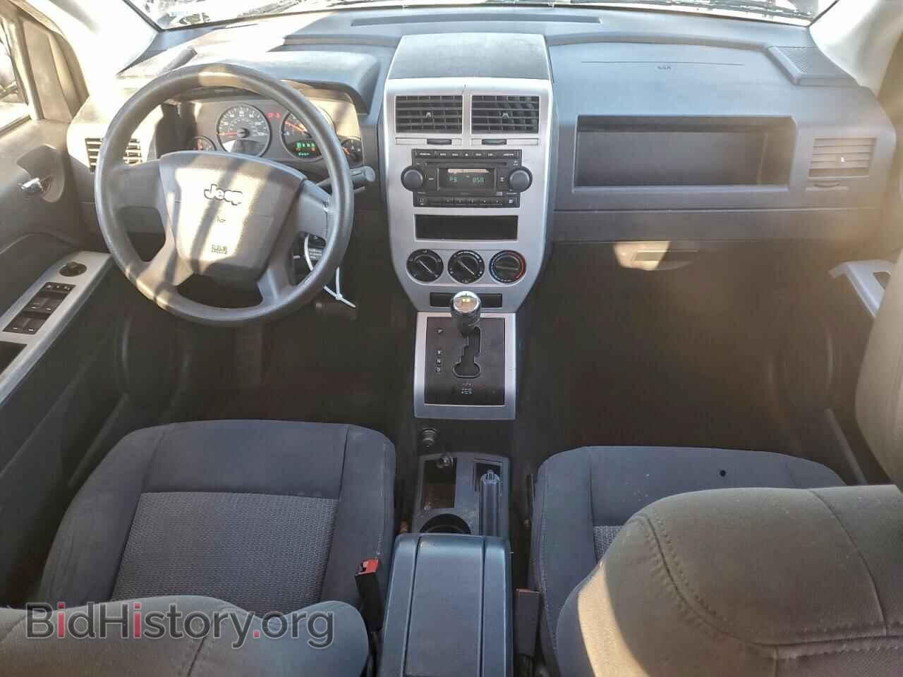 2008 JEEP COMPASS - VIN: 1J8FT47W08D568264 - Фото 8