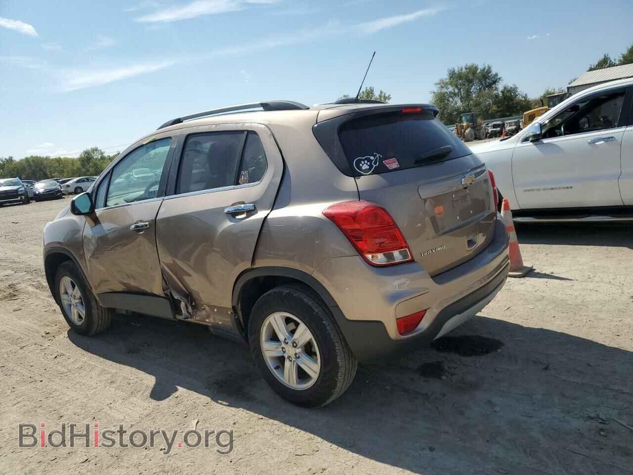 2018 CHEVROLET TRAX - VIN: 3GNCJPSB9JL171696 - Фото 2
