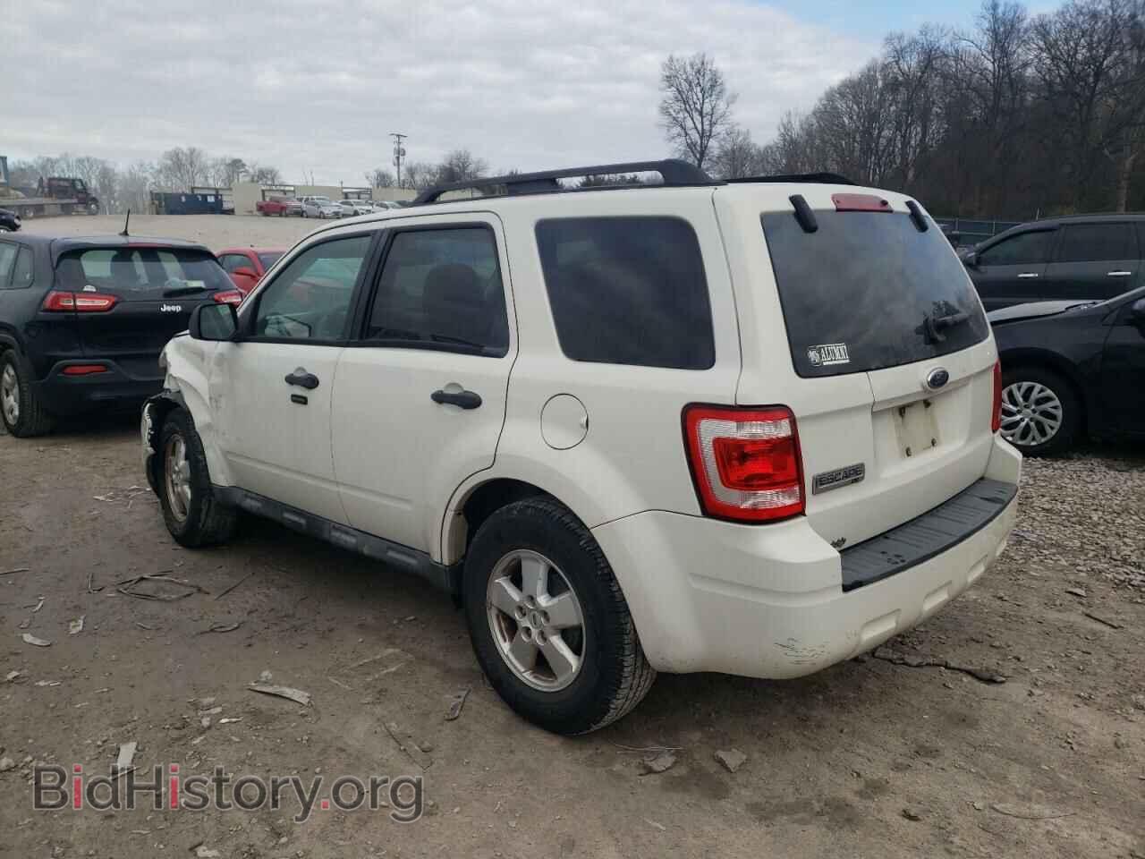 2009 FORD ESCAPE - VIN: 1FMCU03799KC97082 - Фото 2