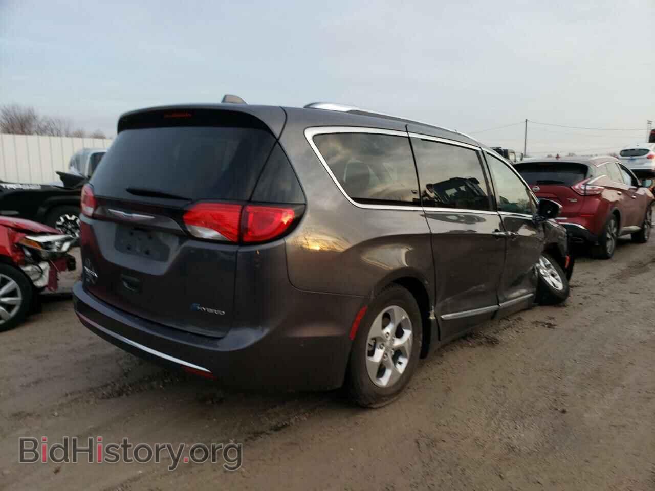 2018 CHRYSLER PACIFICA - VIN: 2C4RC1N79JR359459 - Фото 3