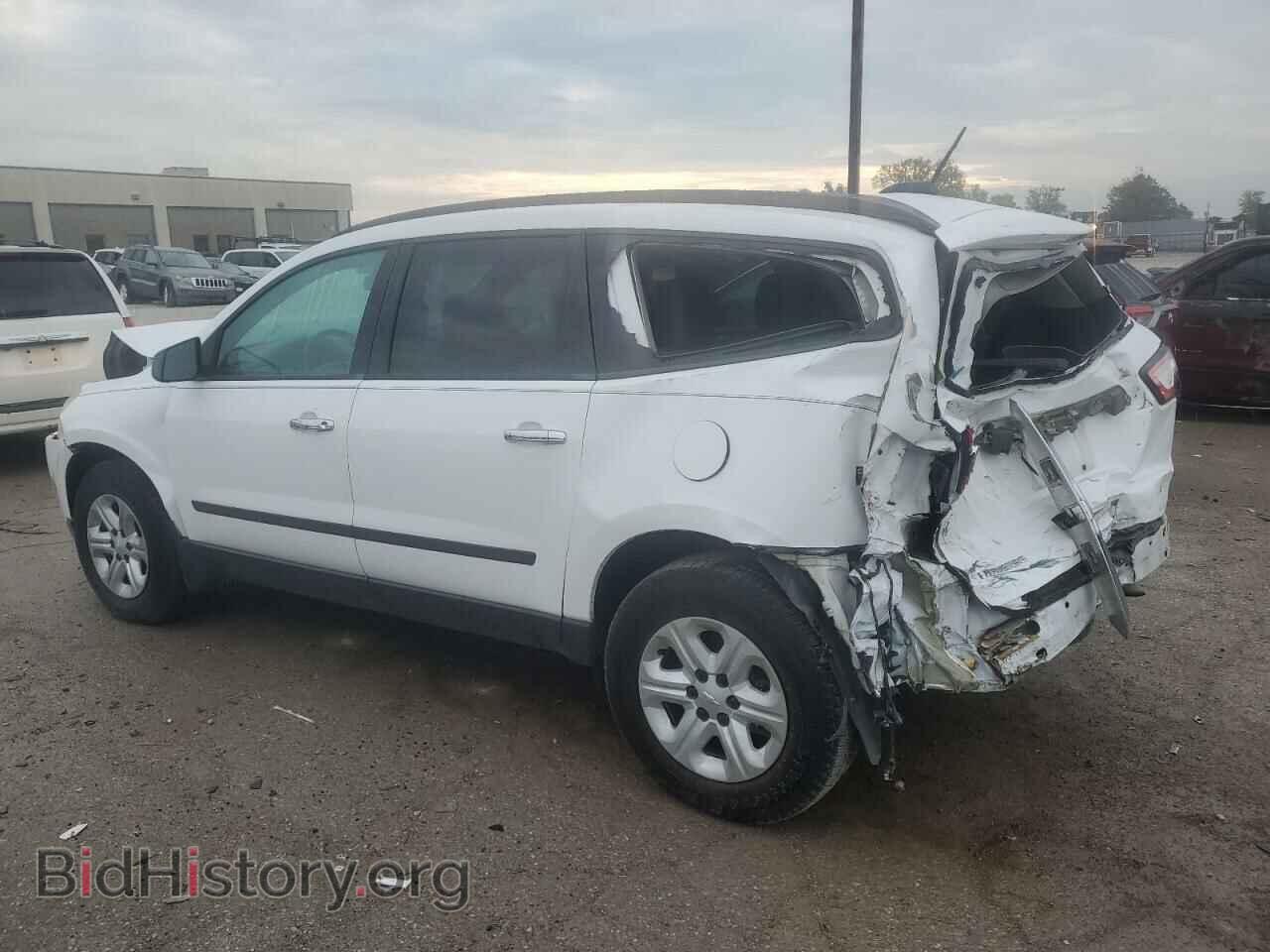 2017 CHEVROLET TRAVERSE - VIN: 1GNKRFKD5HJ142911 - Фото 2