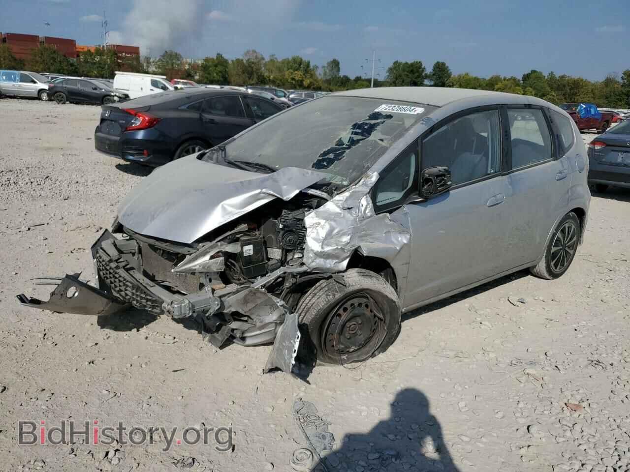 Фотография JHMGE8H33BC028128 - HONDA FIT 2011