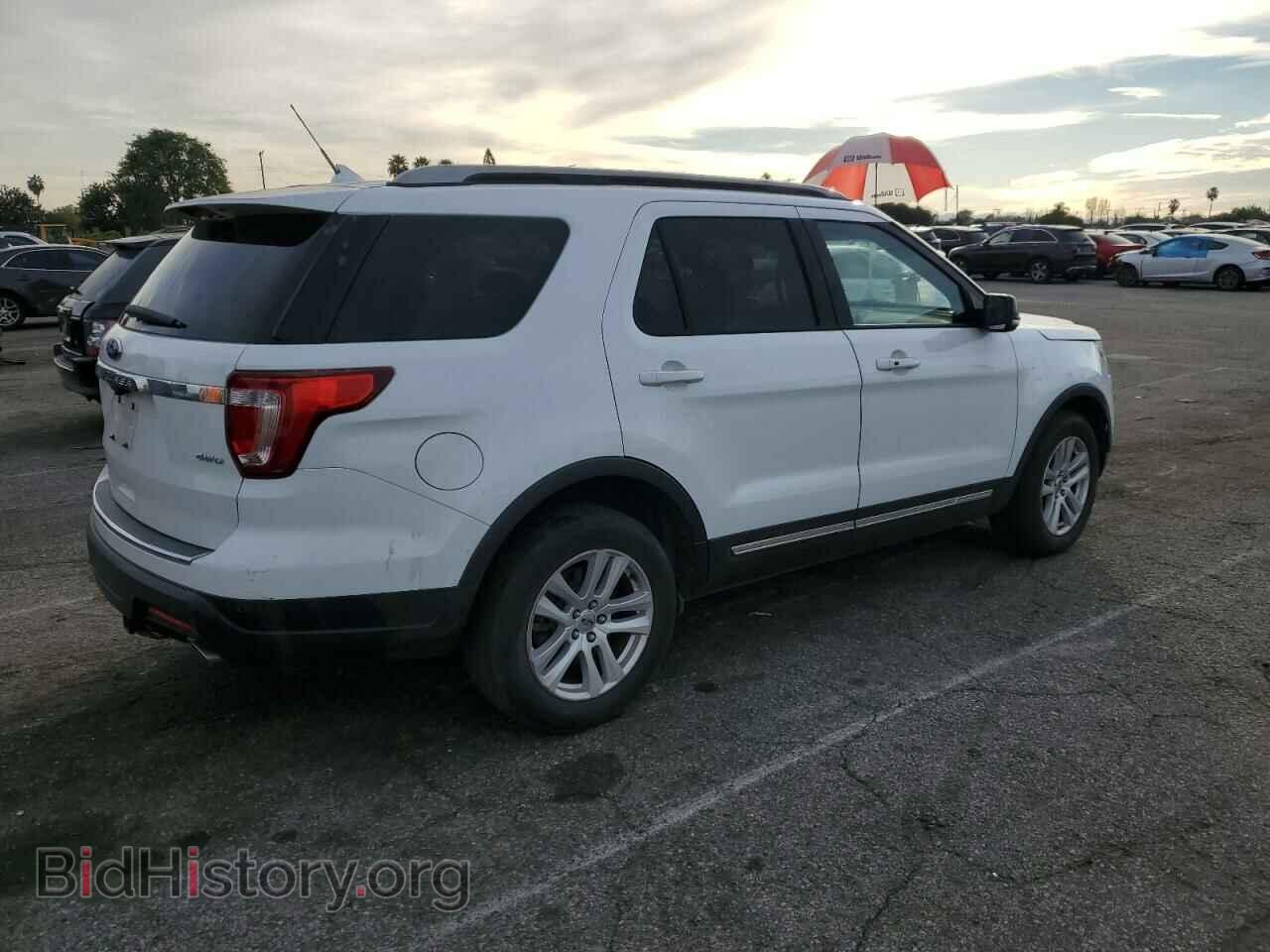 2018 FORD EXPLORER - VIN: 1FM5K8D83JGC15889 - Фото 3