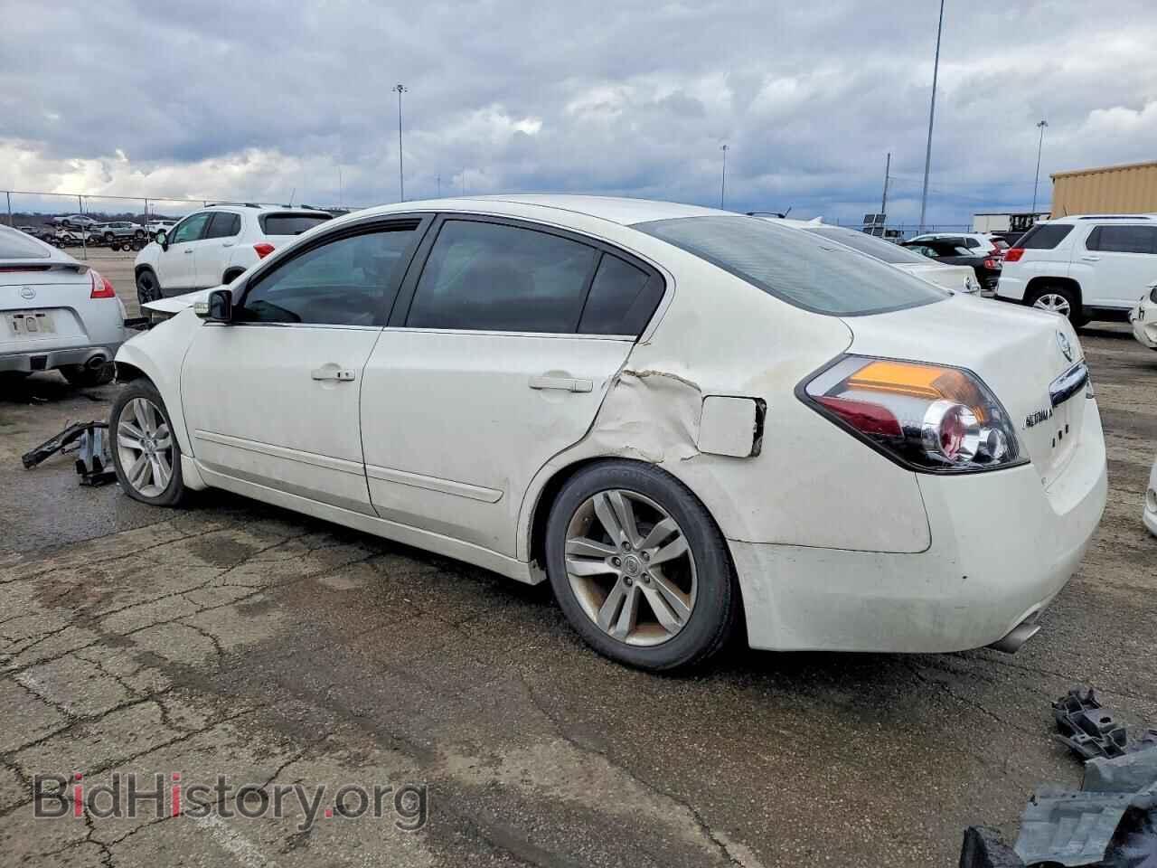 2011 NISSAN ALTIMA - VIN: 1N4BL2AP0BC166761 - Фото 2