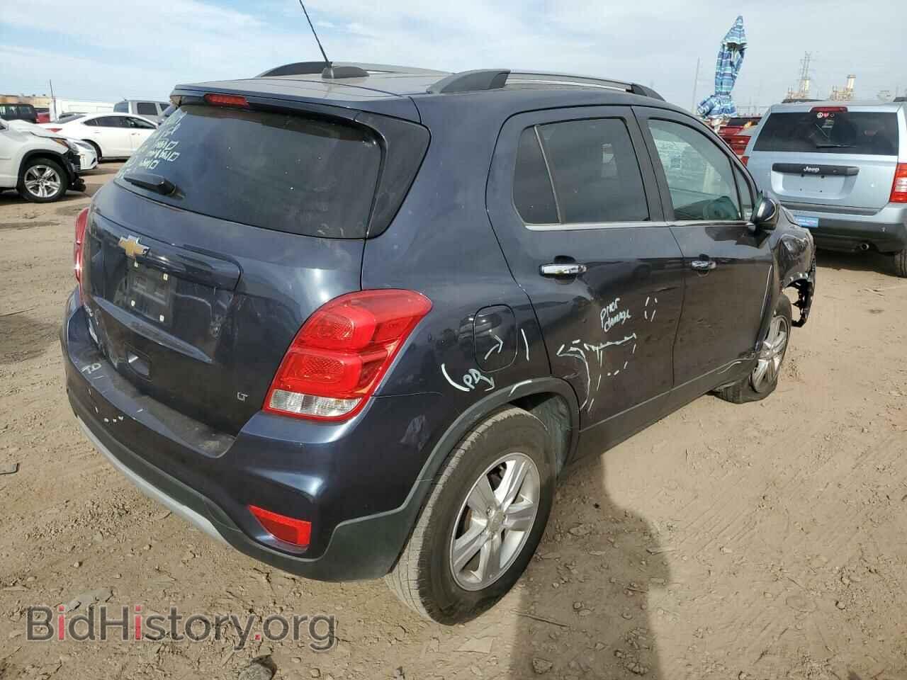 2018 CHEVROLET TRAX - VIN: 3GNCJLSB2JL297732 - Фото 3