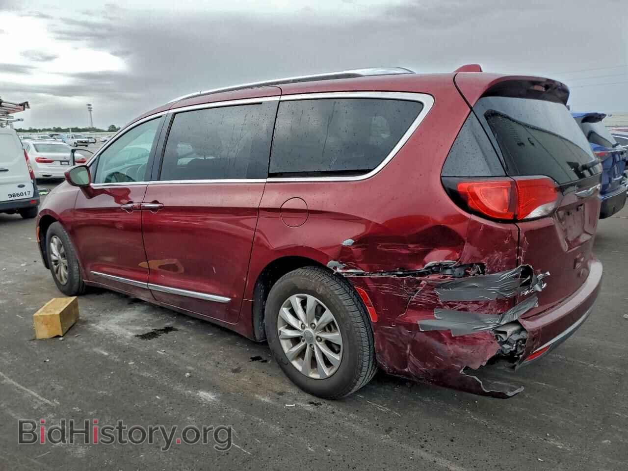 2018 CHRYSLER PACIFICA - VIN: 2C4RC1BG2JR211481 - Фото 2