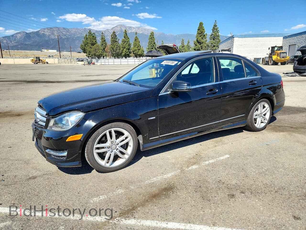 Photo WDDGF4HB7CA623405 - MERCEDES-BENZ C-CLASS 2012