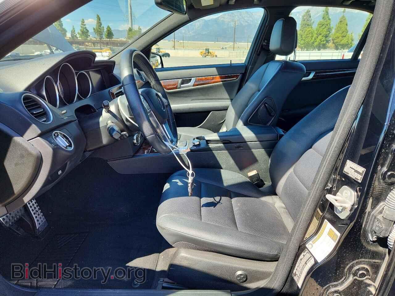 2012 MERCEDES-BENZ C-CLASS - VIN: WDDGF4HB7CA623405 - Photo 7