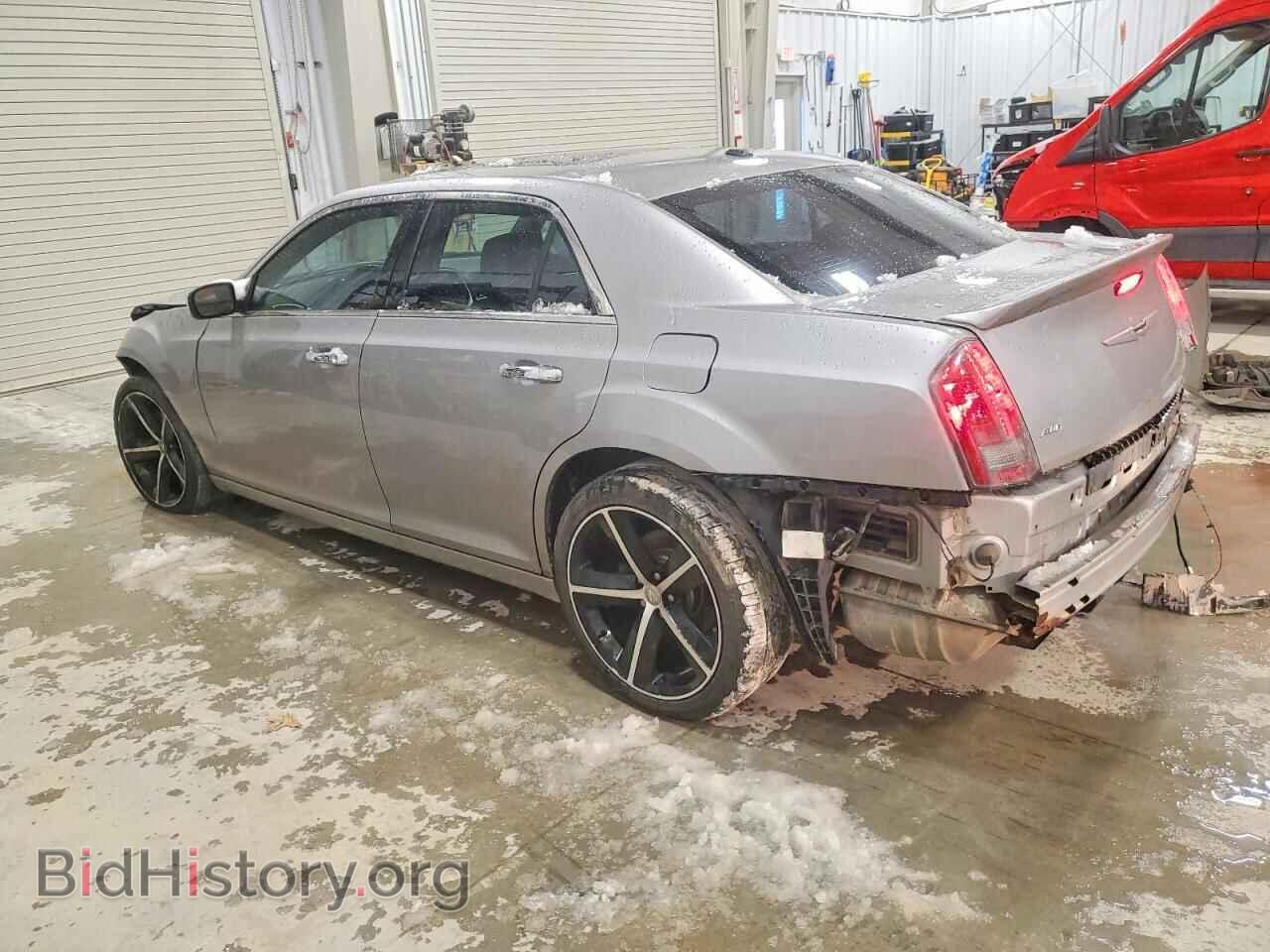 2011 CHRYSLER 300 - VIN: 2C3CK6CT3BH569105 - Фото 2