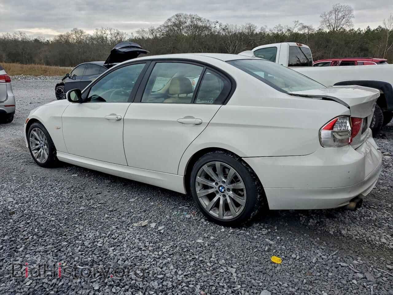 2011 BMW 3 SERIES - VIN: WBAPH7C53BE680308 - Фото 2
