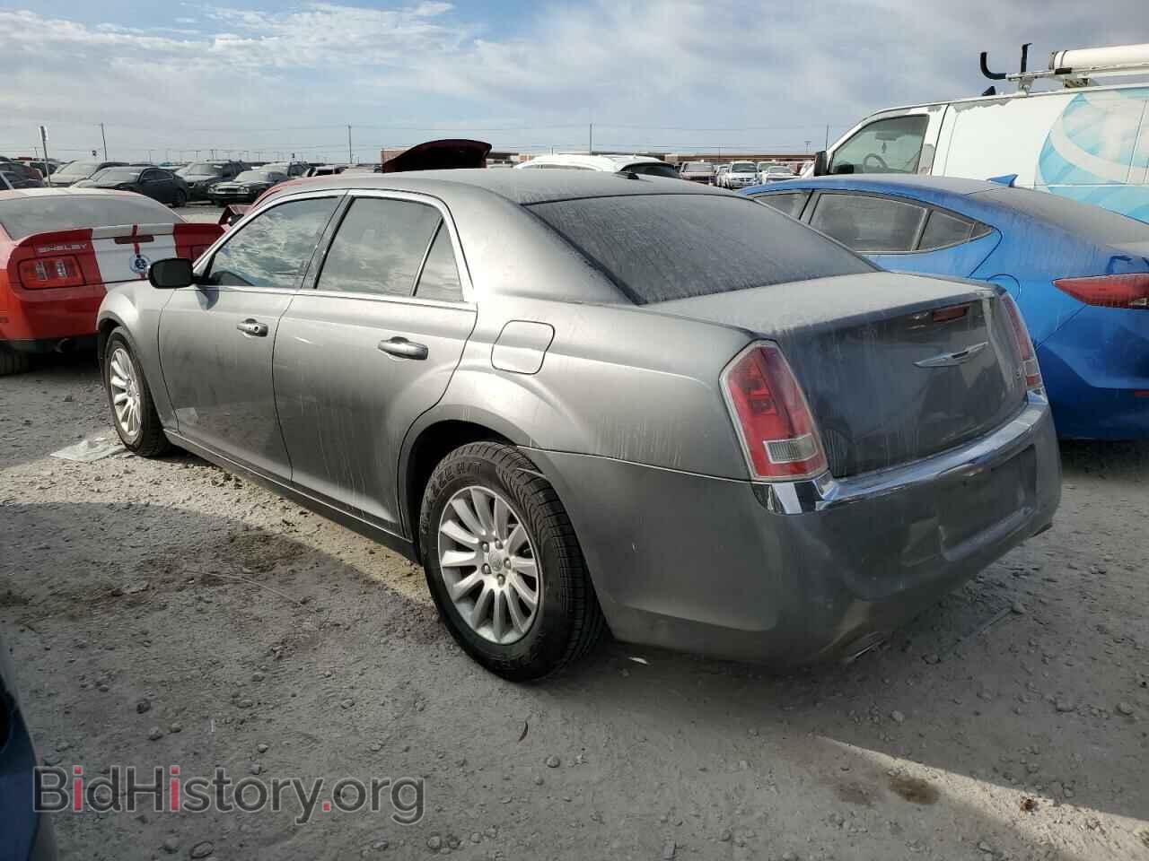 2012 CHRYSLER 300 - VIN: 2C3CCAAG2CH124300 - Фото 2