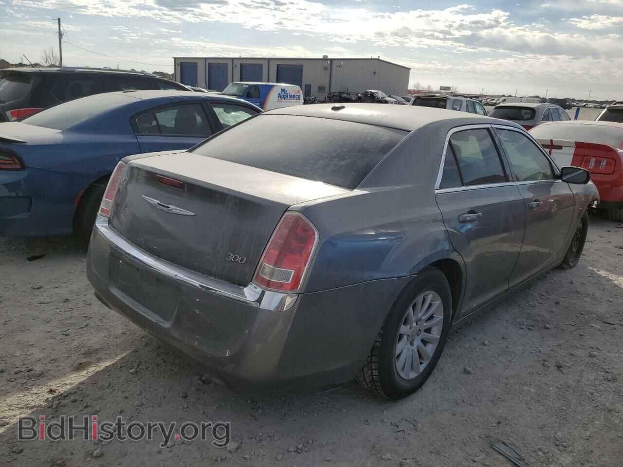 2012 CHRYSLER 300 - VIN: 2C3CCAAG2CH124300 - Фото 3