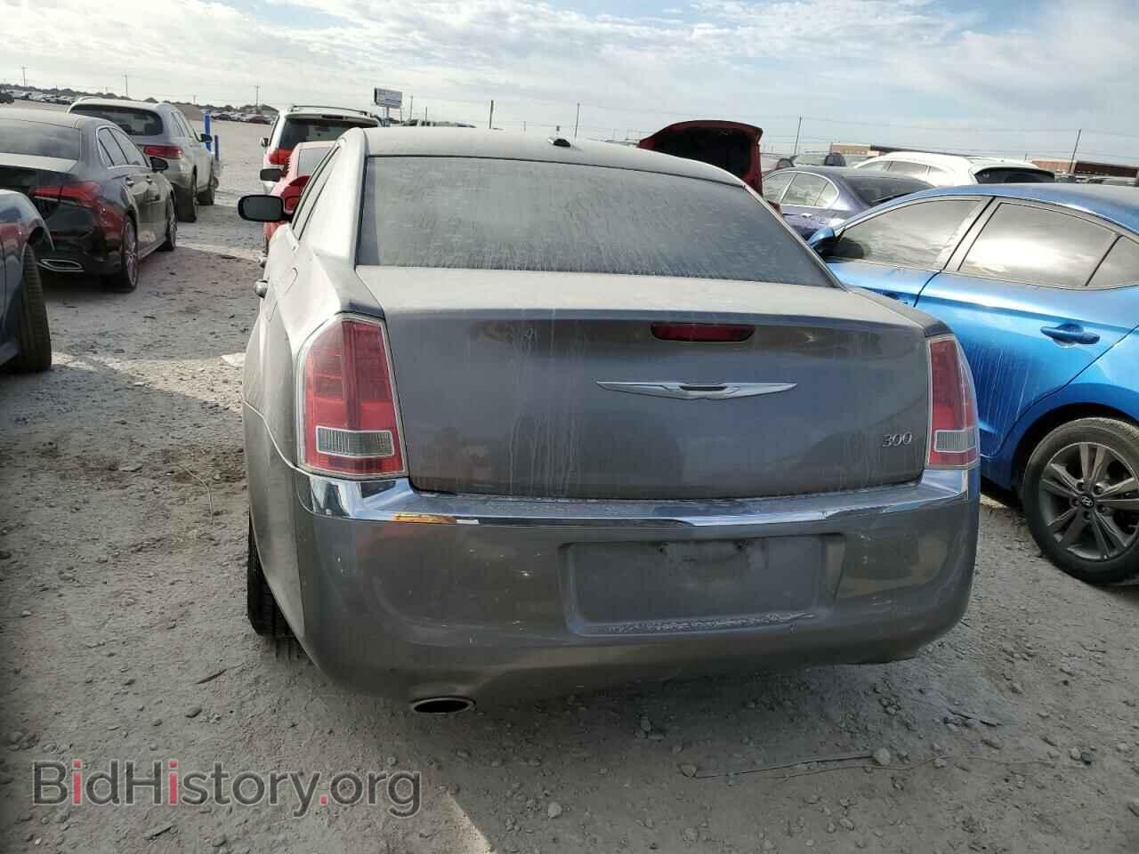 2012 CHRYSLER 300 - VIN: 2C3CCAAG2CH124300 - Фото 6