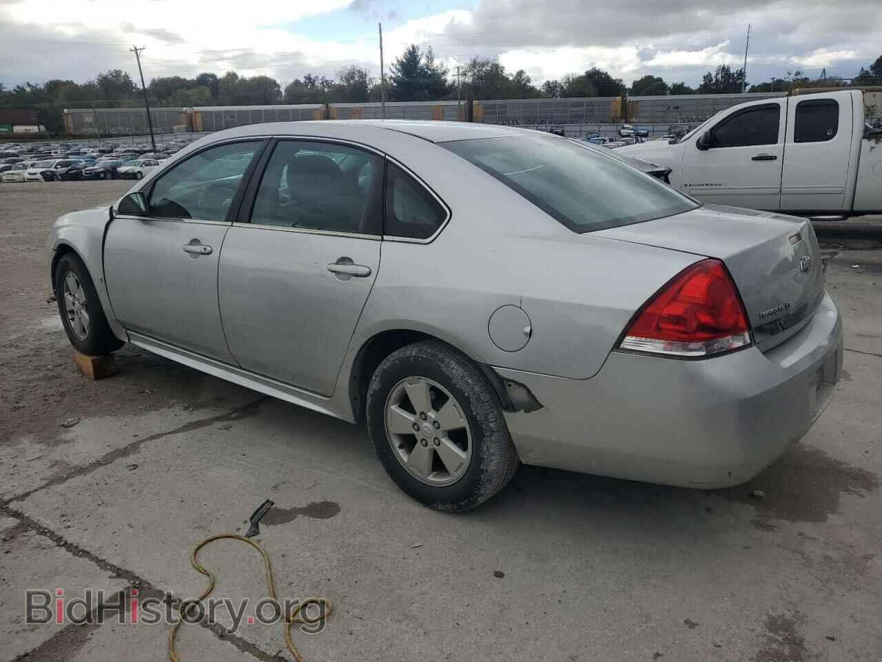 2010 CHEVROLET IMPALA - VIN: 2G1WB5EK3A1132342 - Фото 2