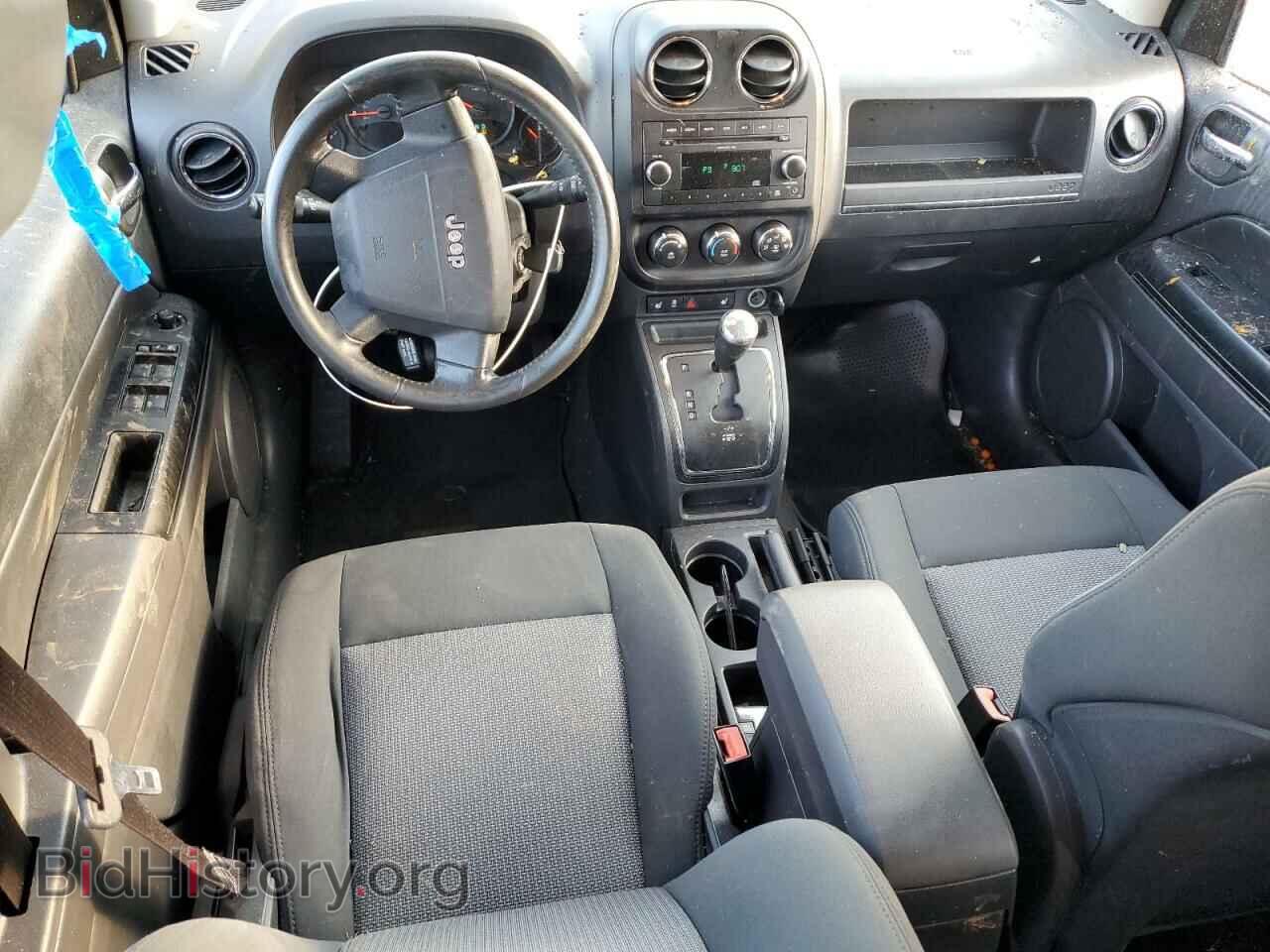 2010 JEEP COMPASS - VIN: 1J4NF1FBXAD620068 - Фото 8