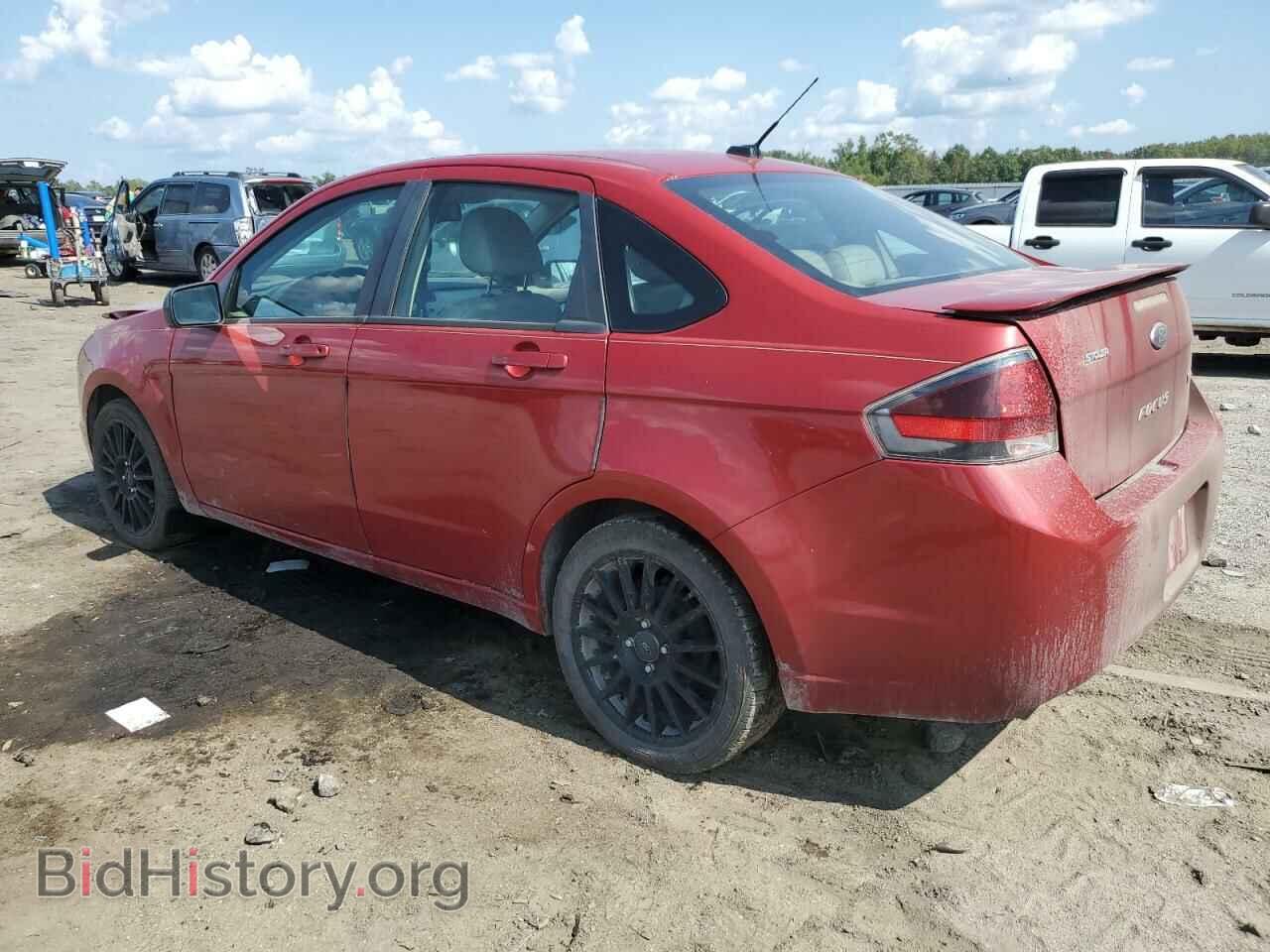 2011 FORD FOCUS - VIN: 1FAHP3GN9BW142919 - Фото 2