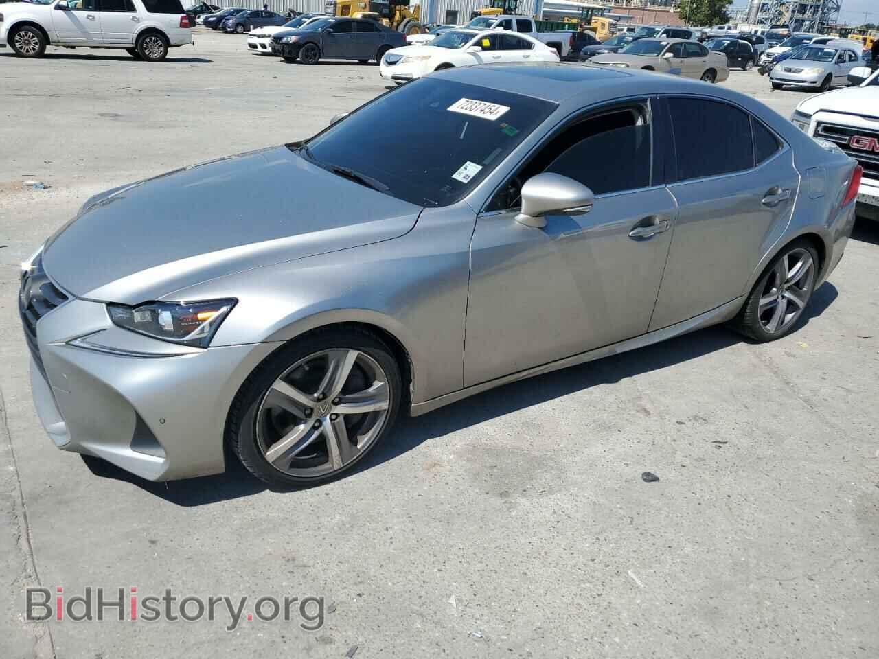 Photo JTHBA1D20J5072567 - LEXUS IS 2018
