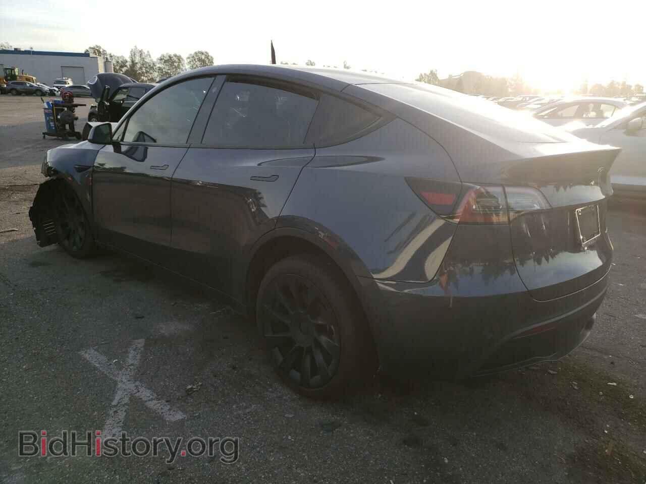 2022 TESLA MODEL Y - VIN: 7SAYGDEE8NF351177 - Фото 2