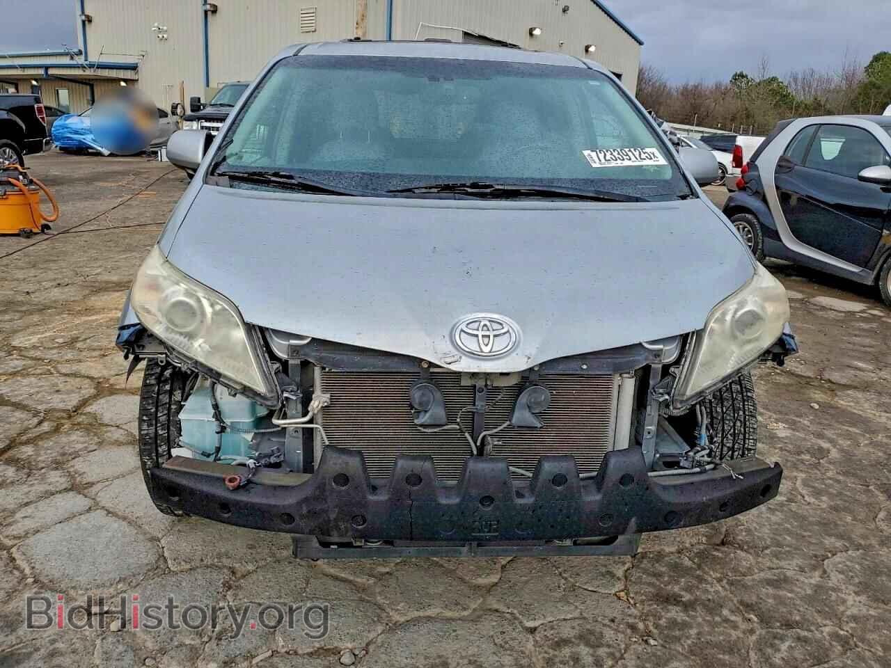 2011 TOYOTA All Models - VIN: 5TDYK3DC3BS047526 - Фото 5