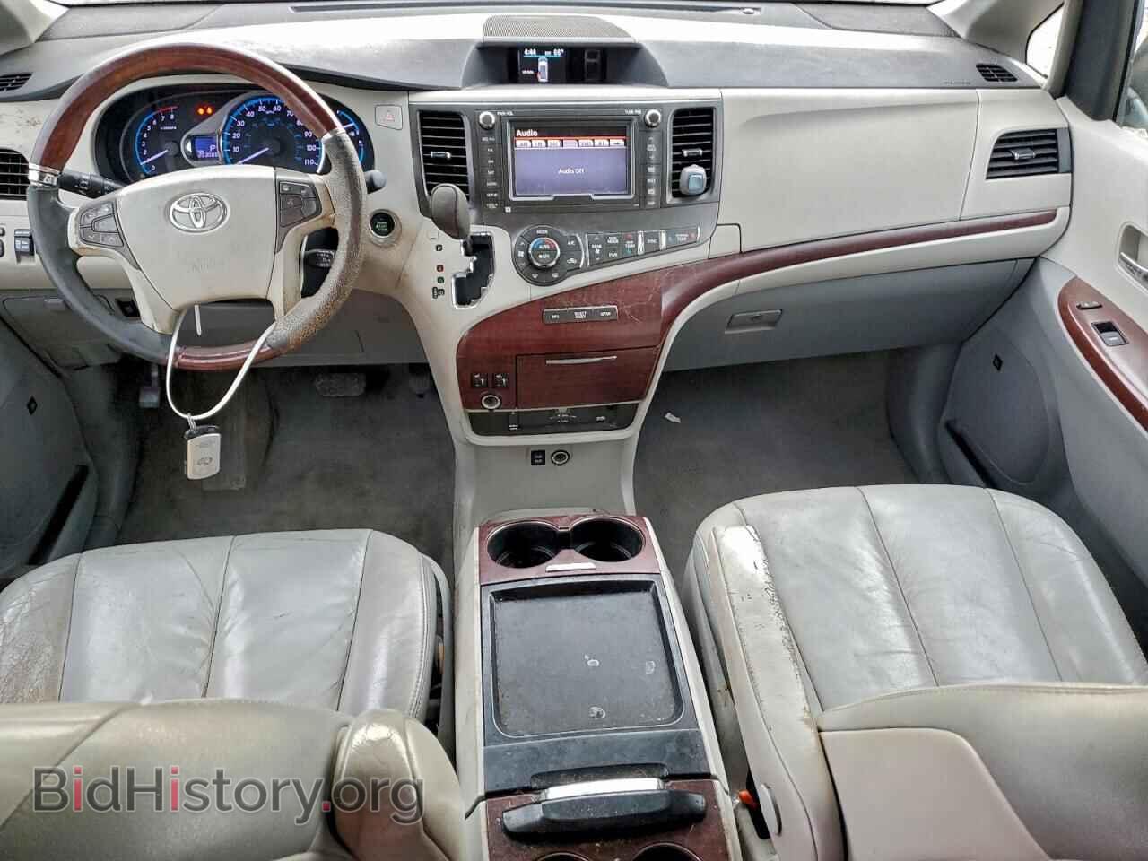 2011 TOYOTA All Models - VIN: 5TDYK3DC3BS047526 - Фото 8