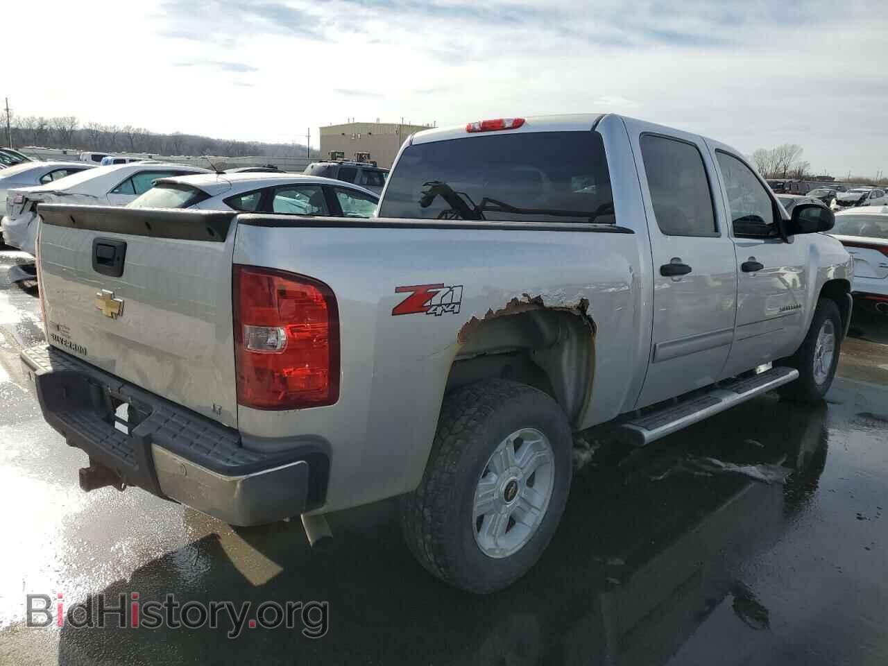 2011 CHEVROLET SILVERADO - VIN: 3GCPKSE32BG243136 - Фото 3