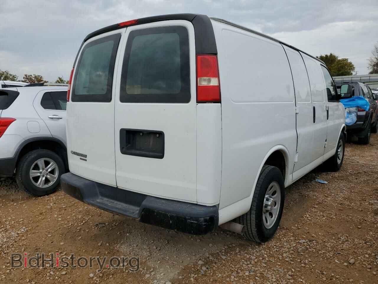 2014 CHEVROLET EXPRESS - VIN: 1GCSGAFX1E1105601 - Фото 3