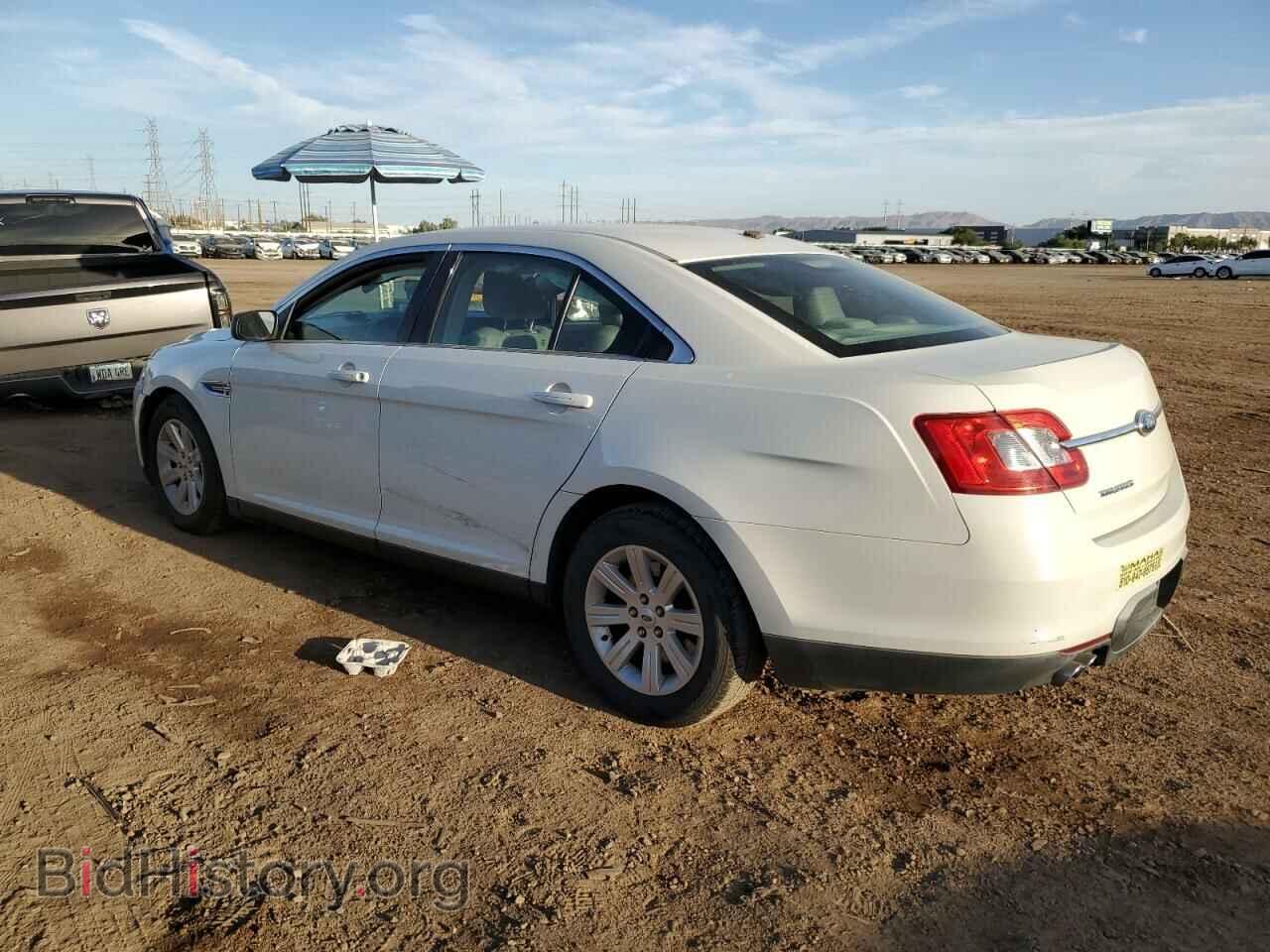 2011 FORD TAURUS - VIN: 1FAHP2DW5BG185557 - Фото 2