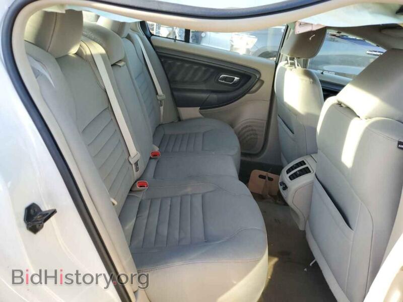 2011 Ford TAURUS (VIN 1FAHP2DW5BG185557) — photo 10 of 12