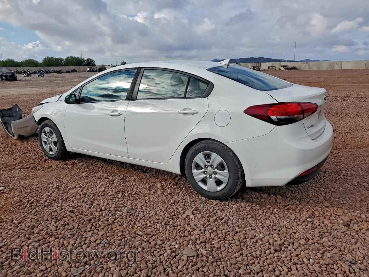 2017 KIA FORTE - VIN: 3KPFK4A76HE052954 - Фото 2