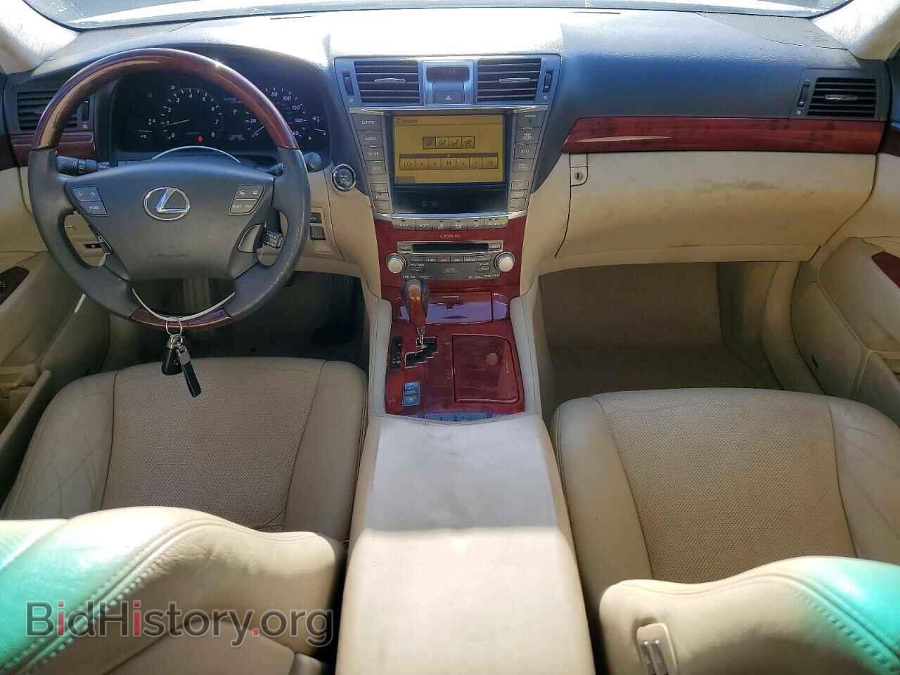 2011 LEXUS LS460 - VIN: JTHGL5EF5B5043317 - Photo 8