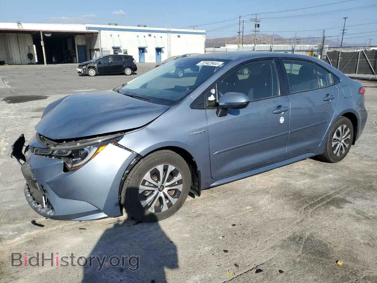 Фотография JTDEAMDE9MJ021672 - TOYOTA COROLLA 2021