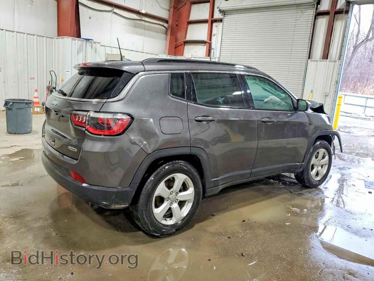2019 JEEP COMPASS - VIN: 3C4NJDBB7KT713556 - Фото 3