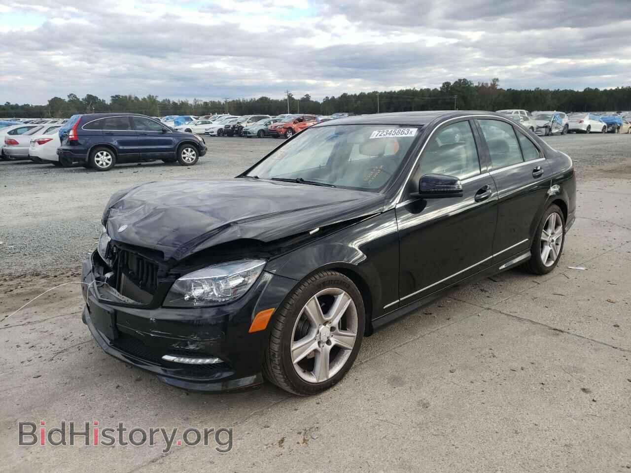 Photo WDDGF5EBXBR178135 - MERCEDES-BENZ C-CLASS 2011