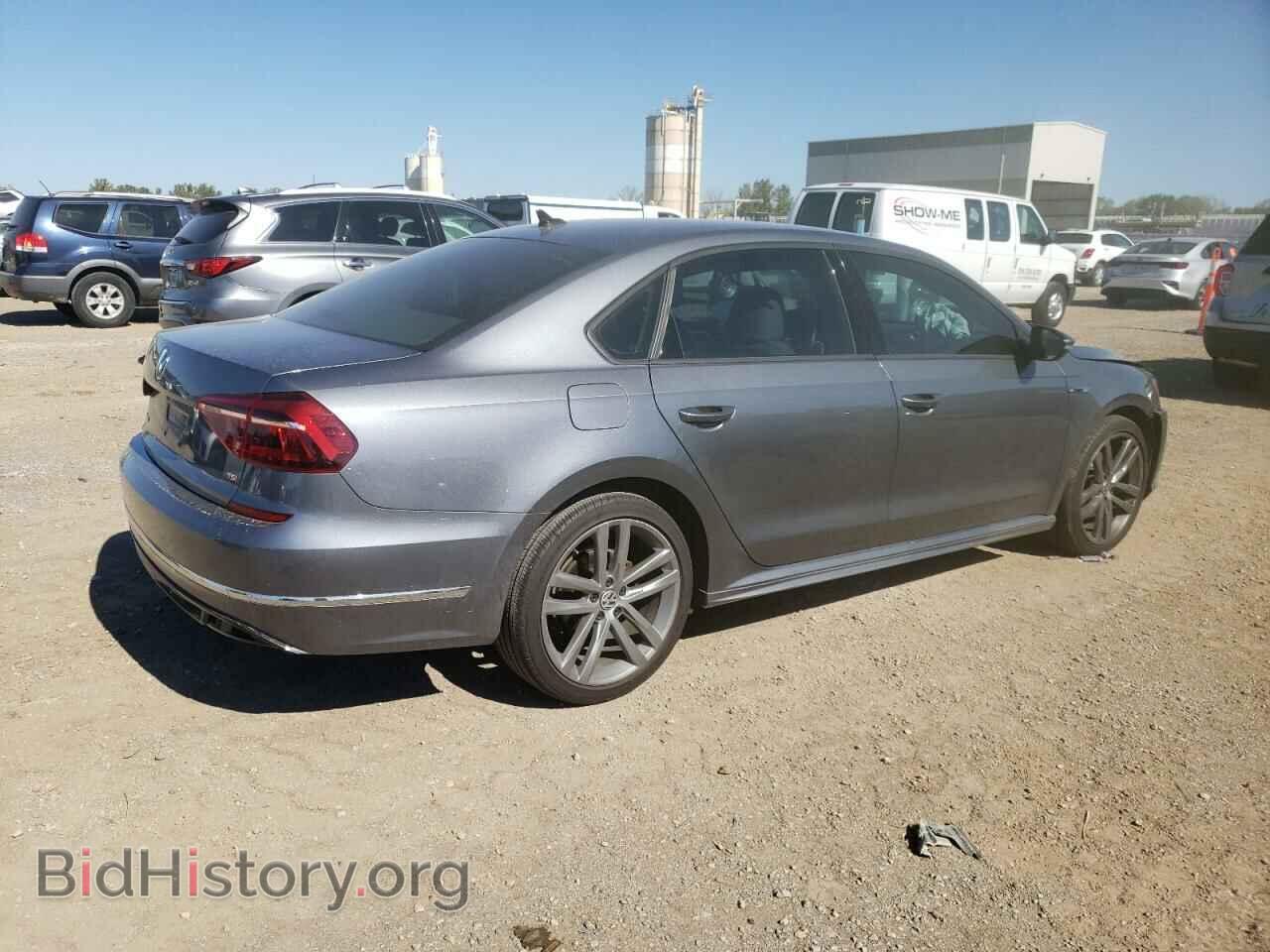 2018 VOLKSWAGEN PASSAT - VIN: 1VWAA7A36JC037814 - Фото 3