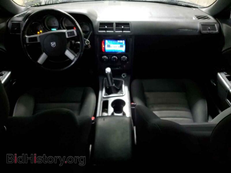 2010 Dodge CHALLENGER (VIN 2B3CJ5DT2AH103012) — фото 8 из 12