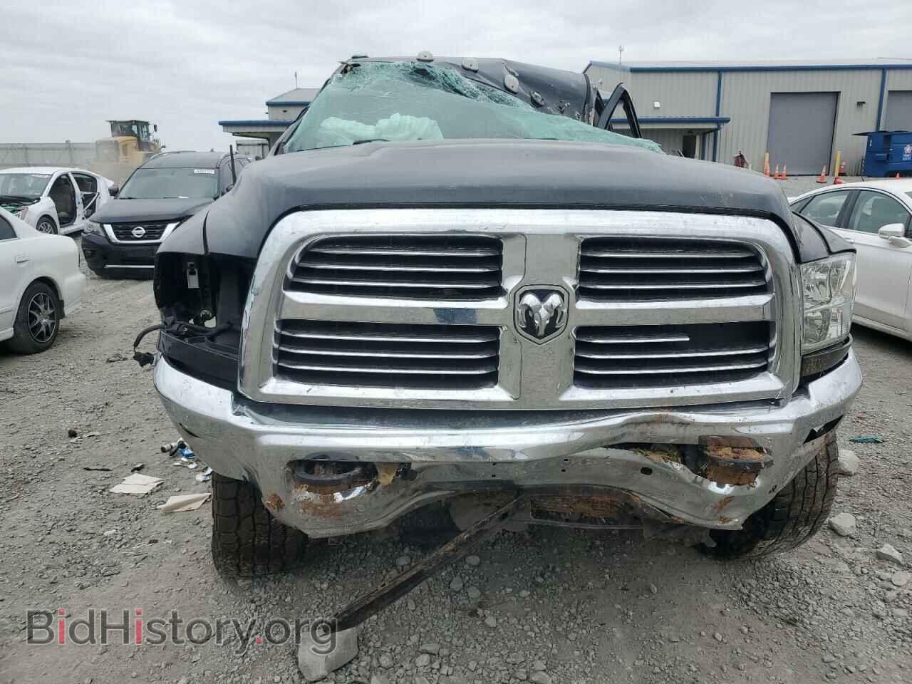 2018 RAM All Models - VIN: 3C6UR5DL0JG101326 - Photo 5
