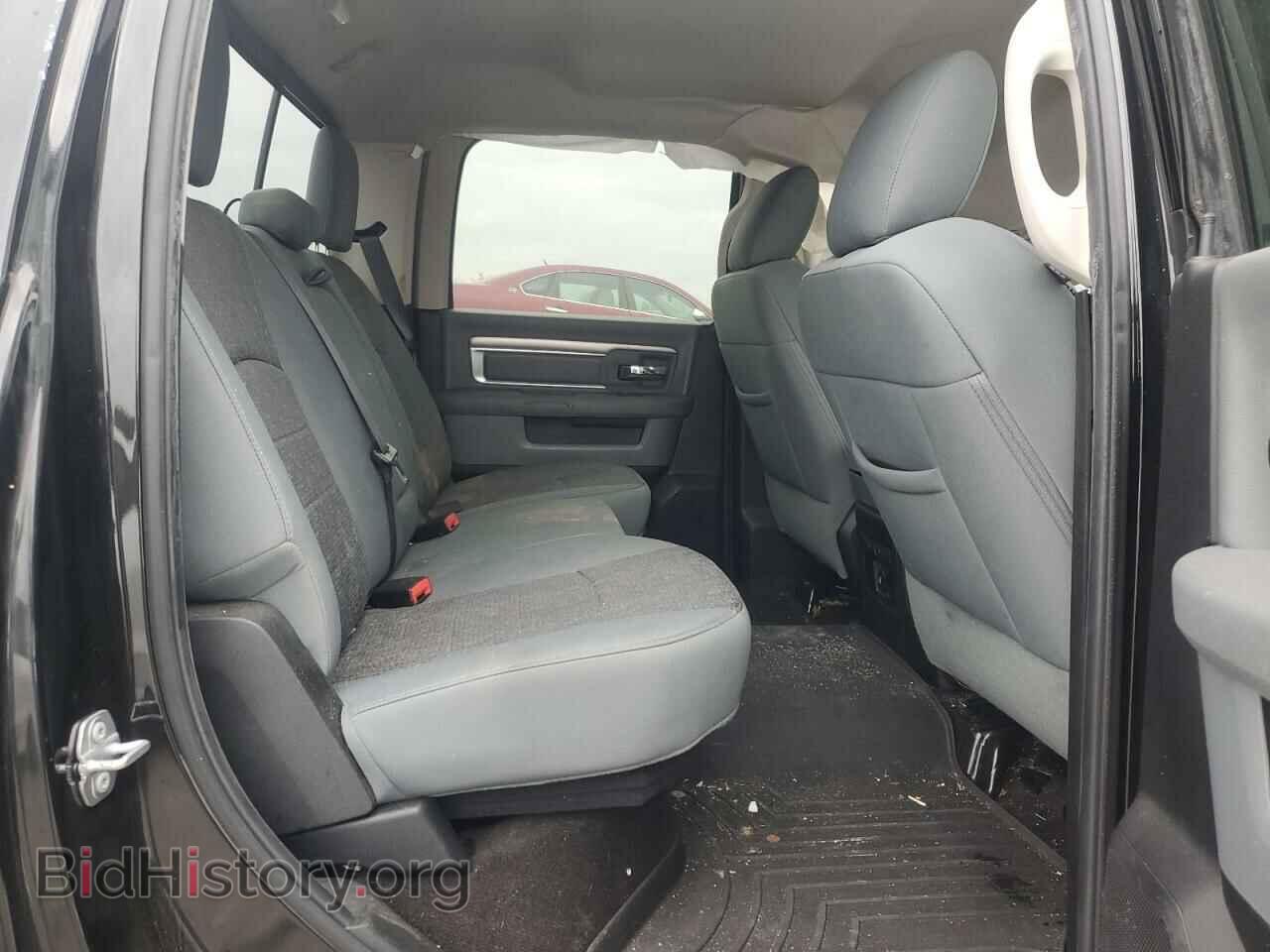 2018 RAM All Models - VIN: 3C6UR5DL0JG101326 - Photo 10