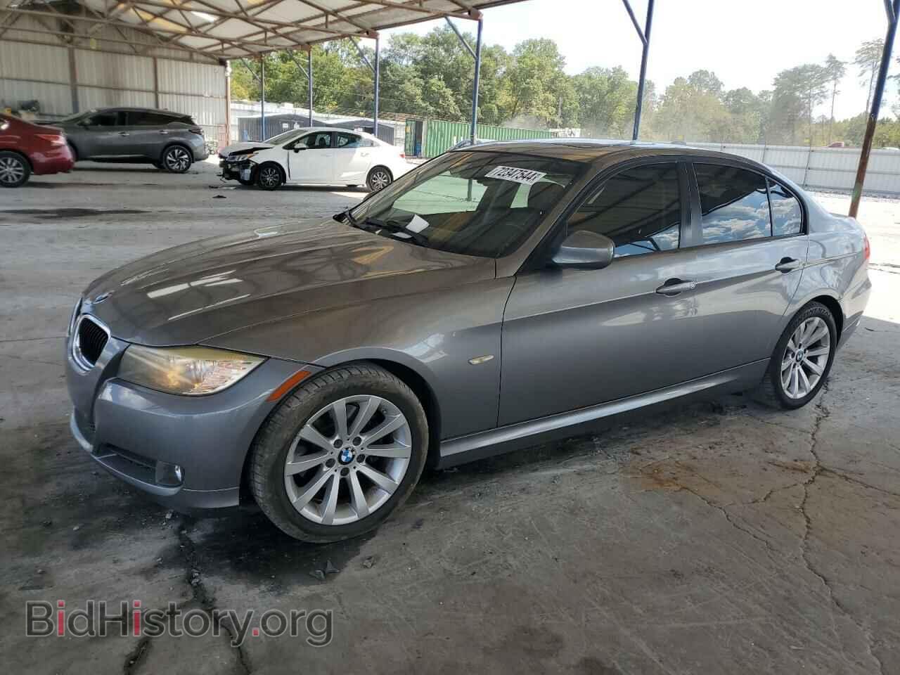 Photo WBAPH7G50BNN03452 - BMW 3 SERIES 2011
