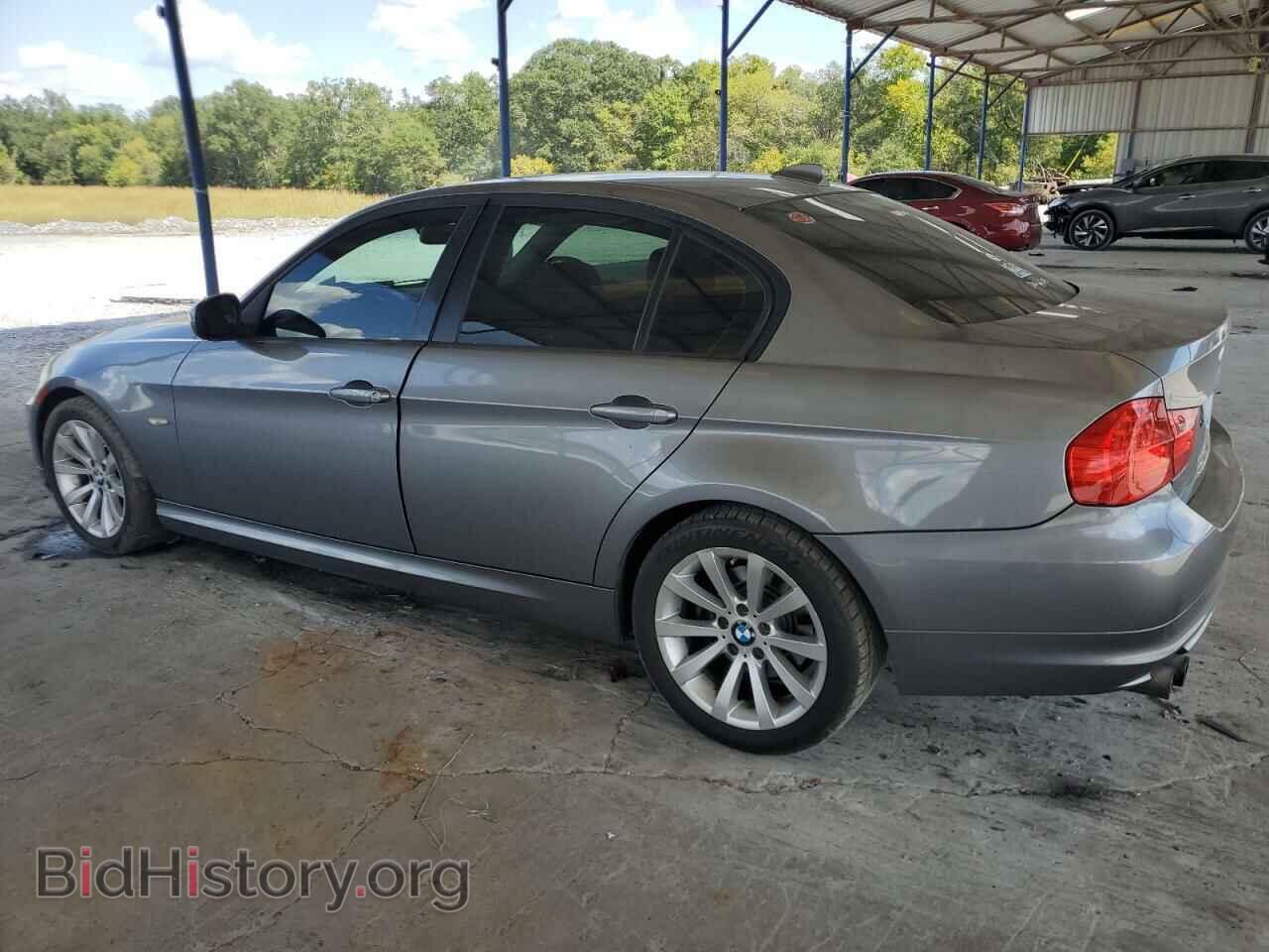 2011 BMW 3 SERIES - VIN: WBAPH7G50BNN03452 - Фото 2