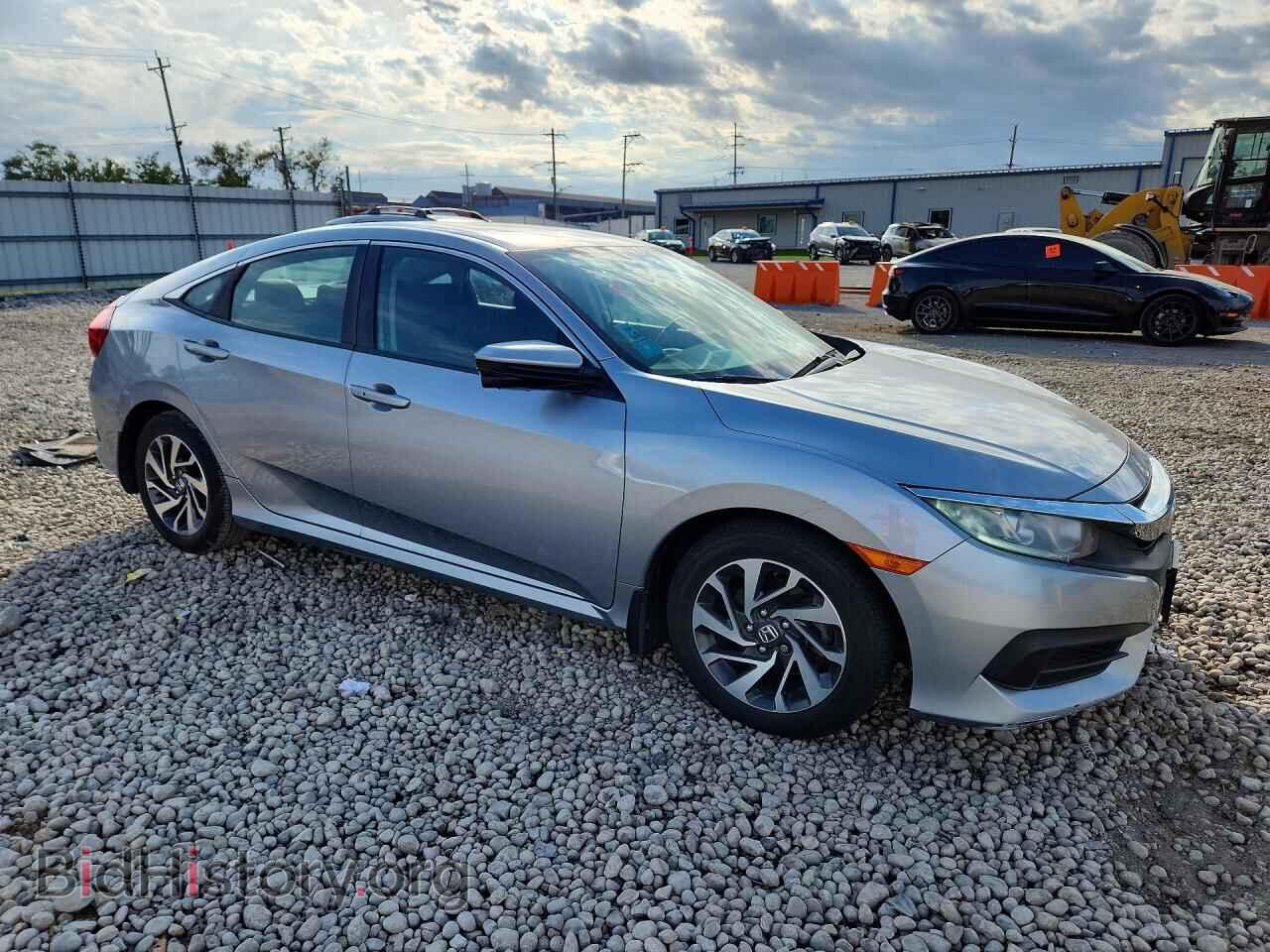 2017 HONDA CIVIC - VIN: 19XFC2F75HE052485 - Фото 4