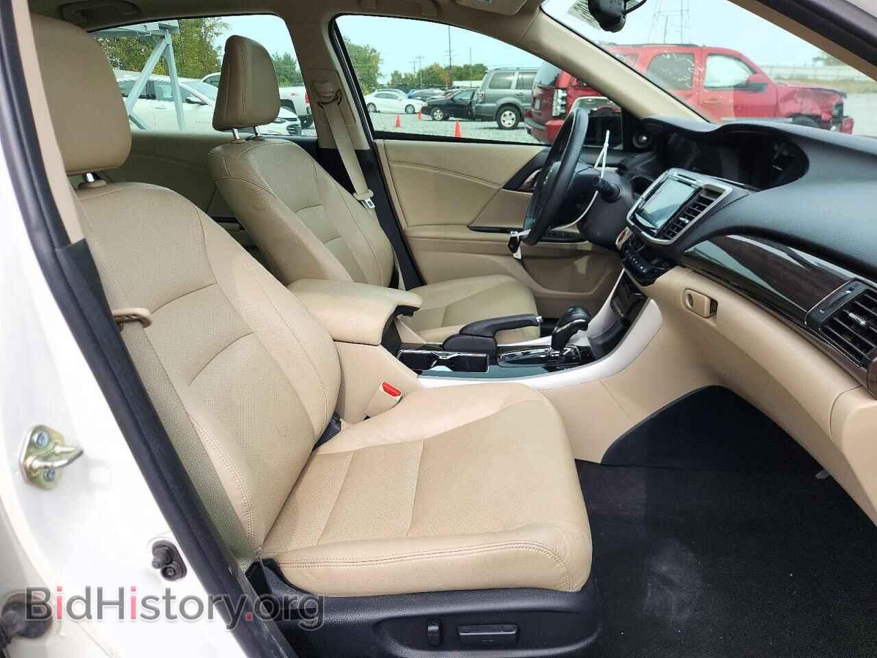 2017 HONDA ACCORD - VIN: 1HGCR3F86HA002425 - Photo 7